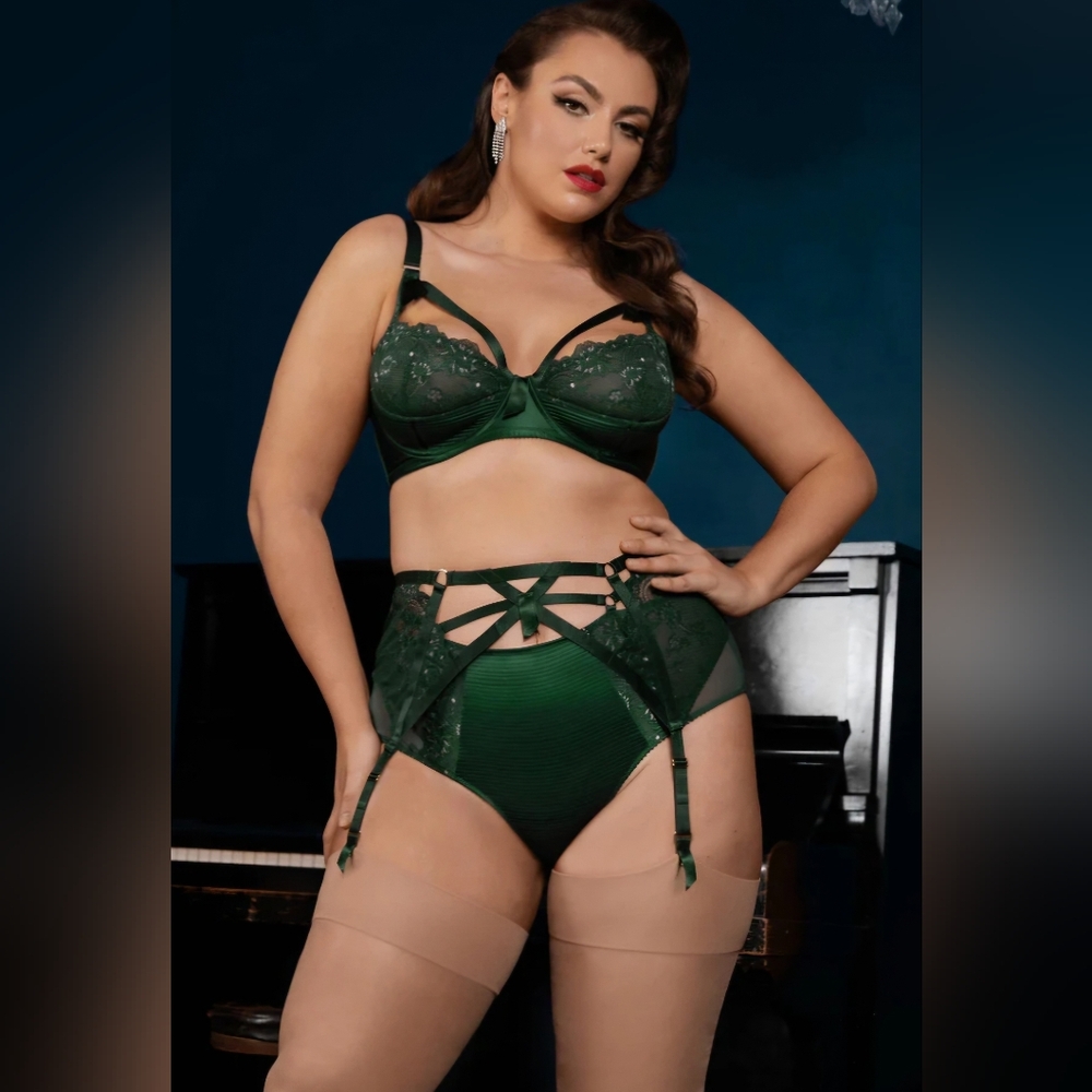 Dita von Teese Madame X Plunge Bottle Green Curve set